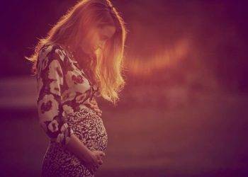 Első babáját várja Blake Lively – pocakos fotó