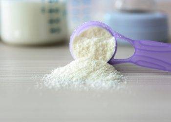 Magyarországon is visszahívják a Lactalis babatejporait