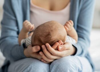 Ukrajnából menekült anya és kisbabája