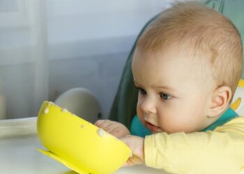 Mit egyen a babám 7-8 hónapos korban?
