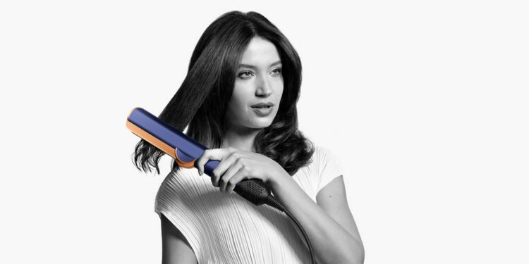 Egyenesítsd ki a hajad a Dyson AirstraitTM nedves-száraz hajvasalójával!