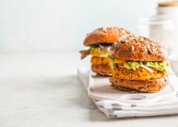 Répa és csicseriborsó vega burger
