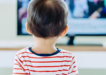 Tévé és táplálkozás – kísérlet gyerekekkel